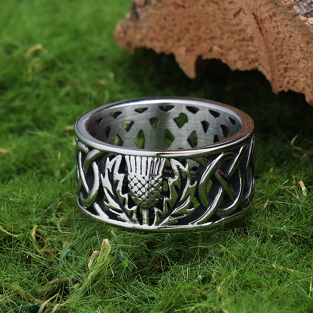 Pineapple leaf openwork unisex ring