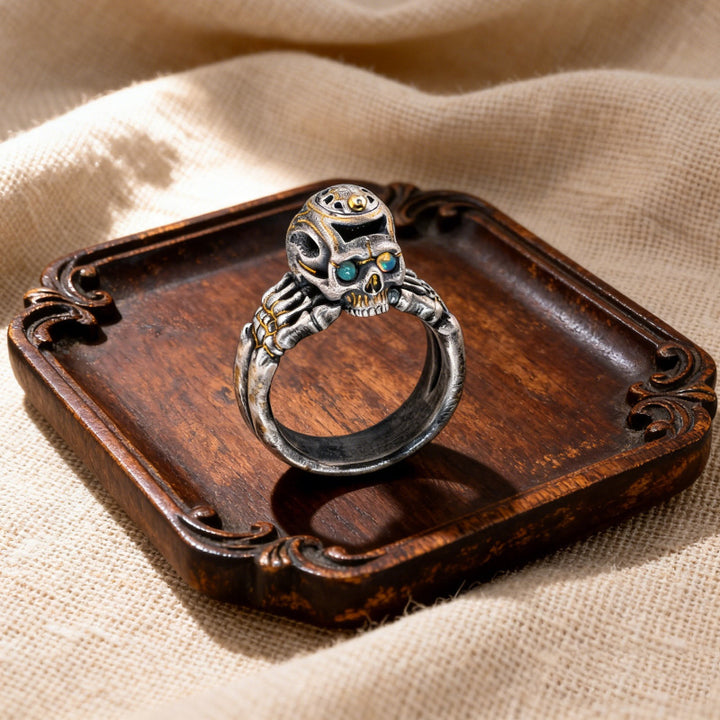 Vintage-style flip-top skull ring