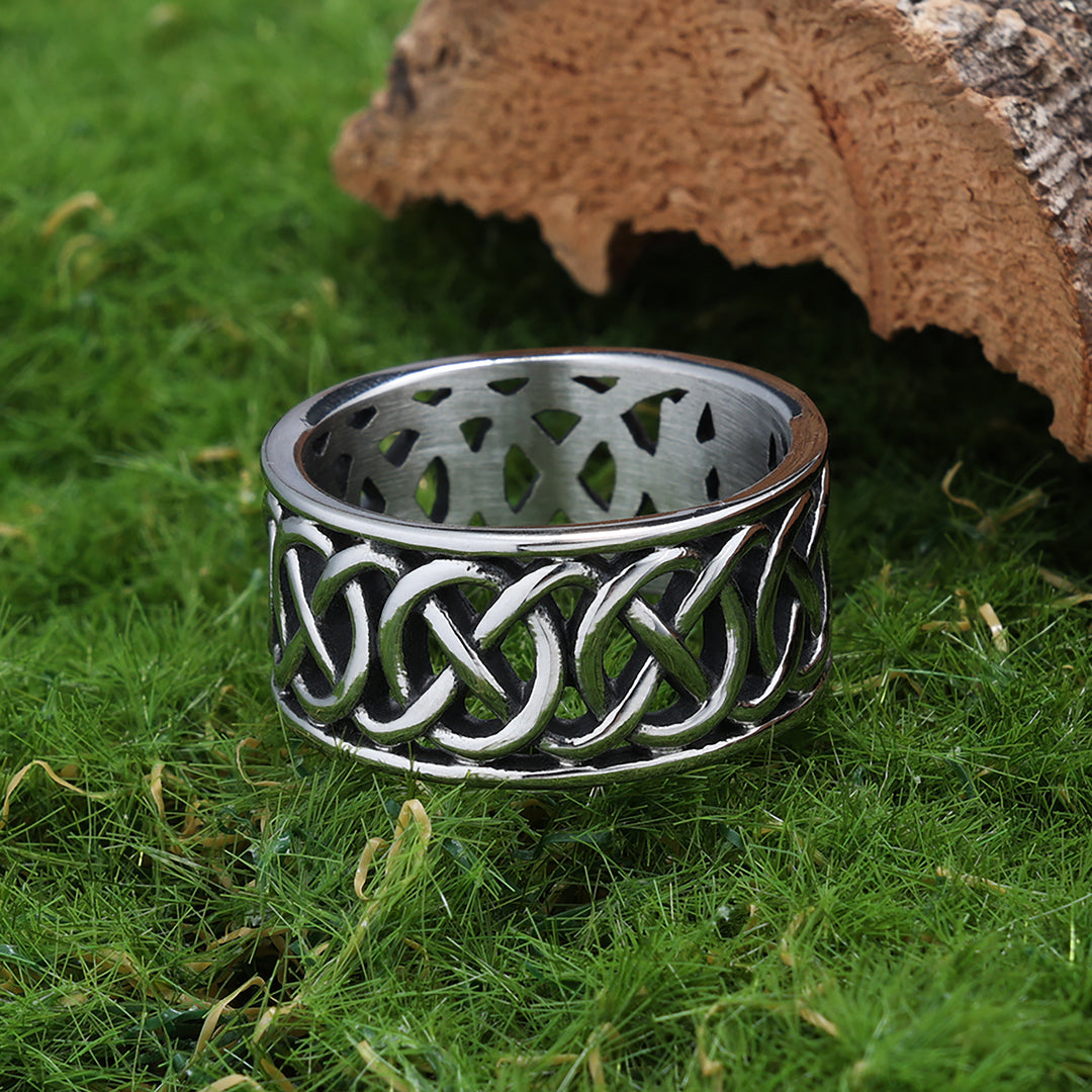 Pineapple leaf openwork unisex ring