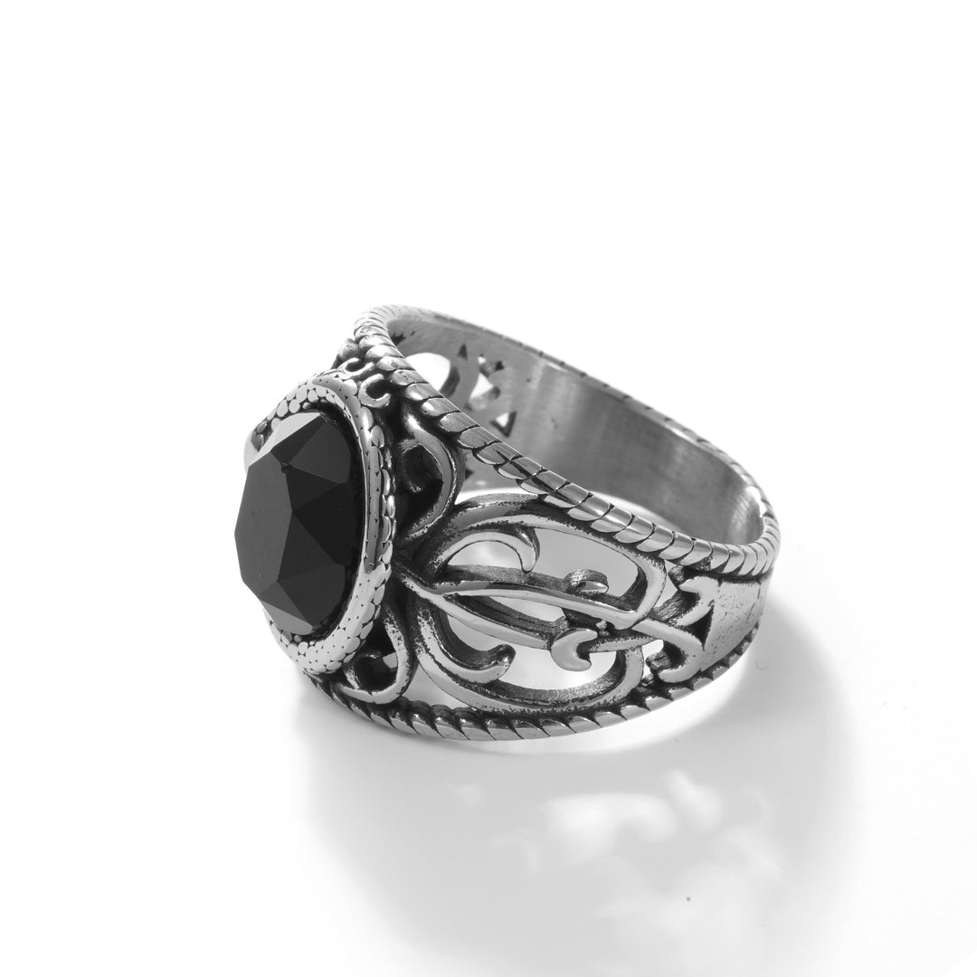 Black Stone Openwork Ring