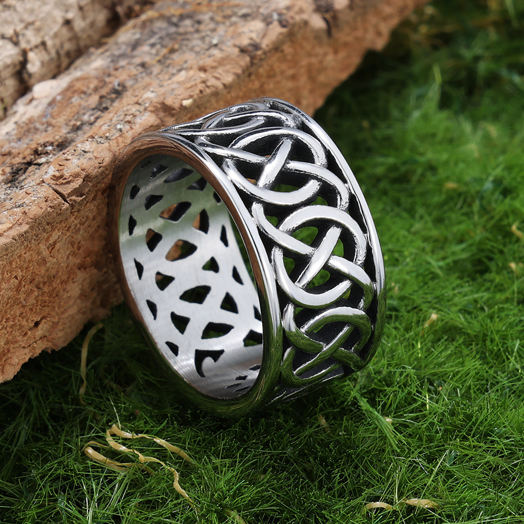 Pineapple leaf openwork unisex ring