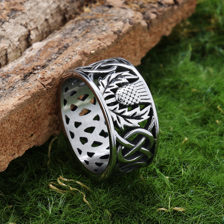 Pineapple leaf openwork unisex ring