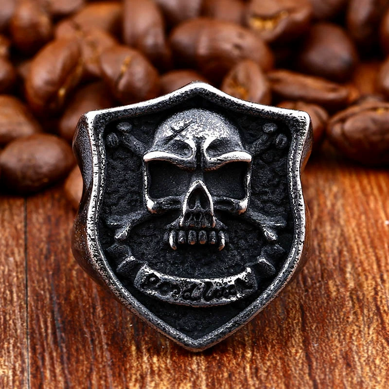 Retro Skull Shield "Good Luck" Ring