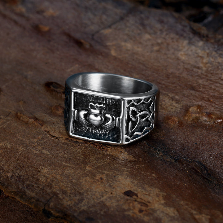 Vintage Claddagh Ring