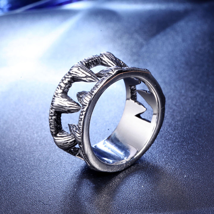 Soul-Eating Fang Ring