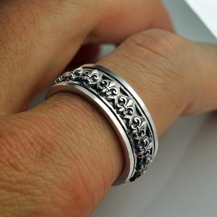 Vintage Pattern Rotating Ring