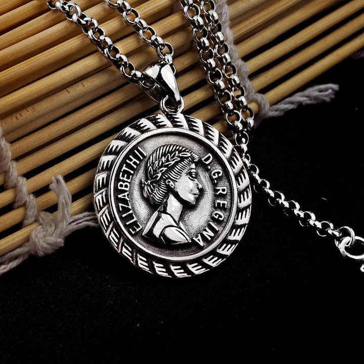Queen Portrait Pendant