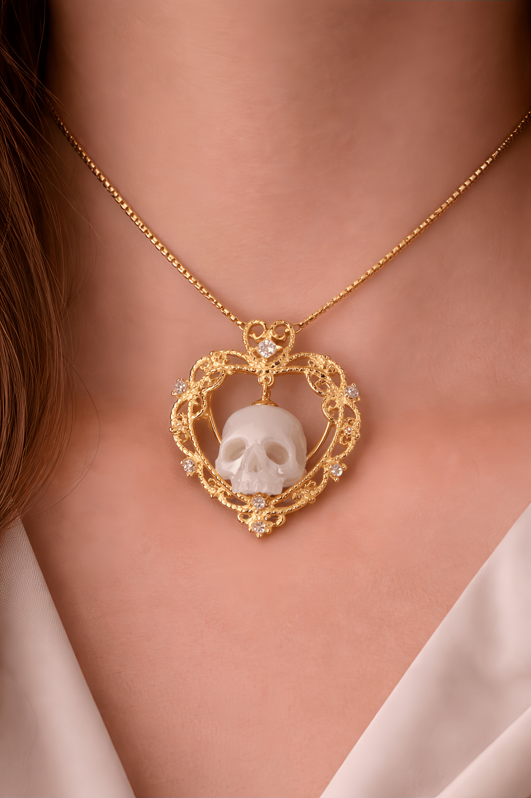 Openwork Heart-Shaped Skull Pendant Necklace