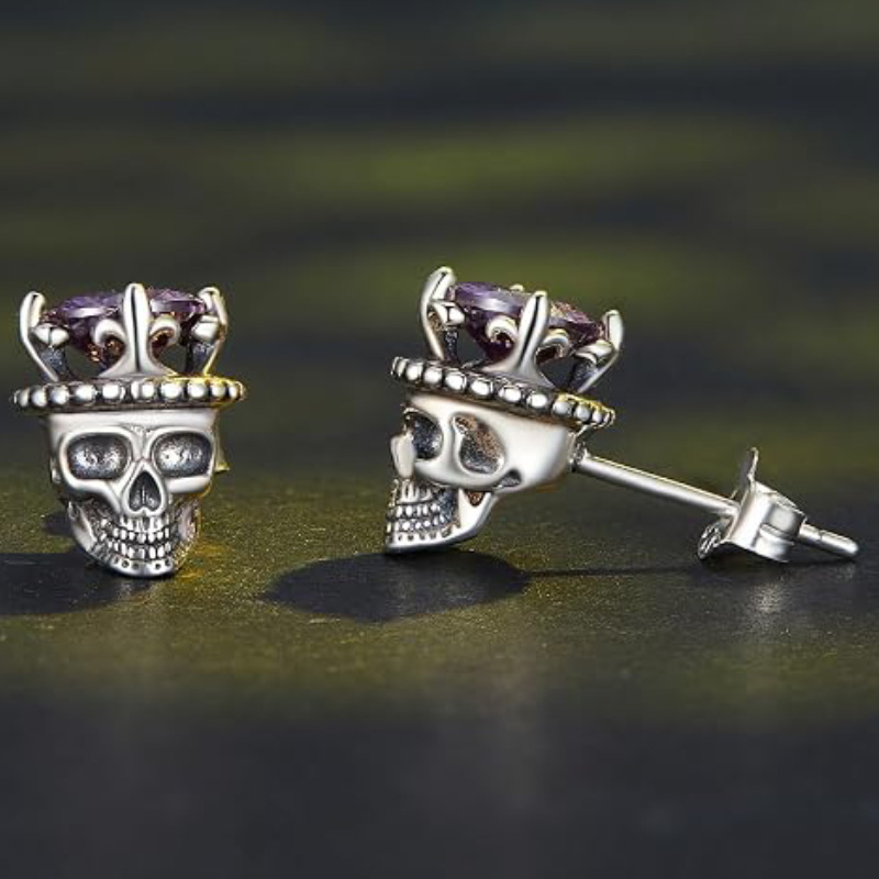 Retro Skull Crown Decor Stud Earrings