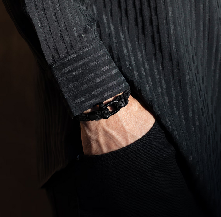 U-shaped buckle nylon rope bracelet