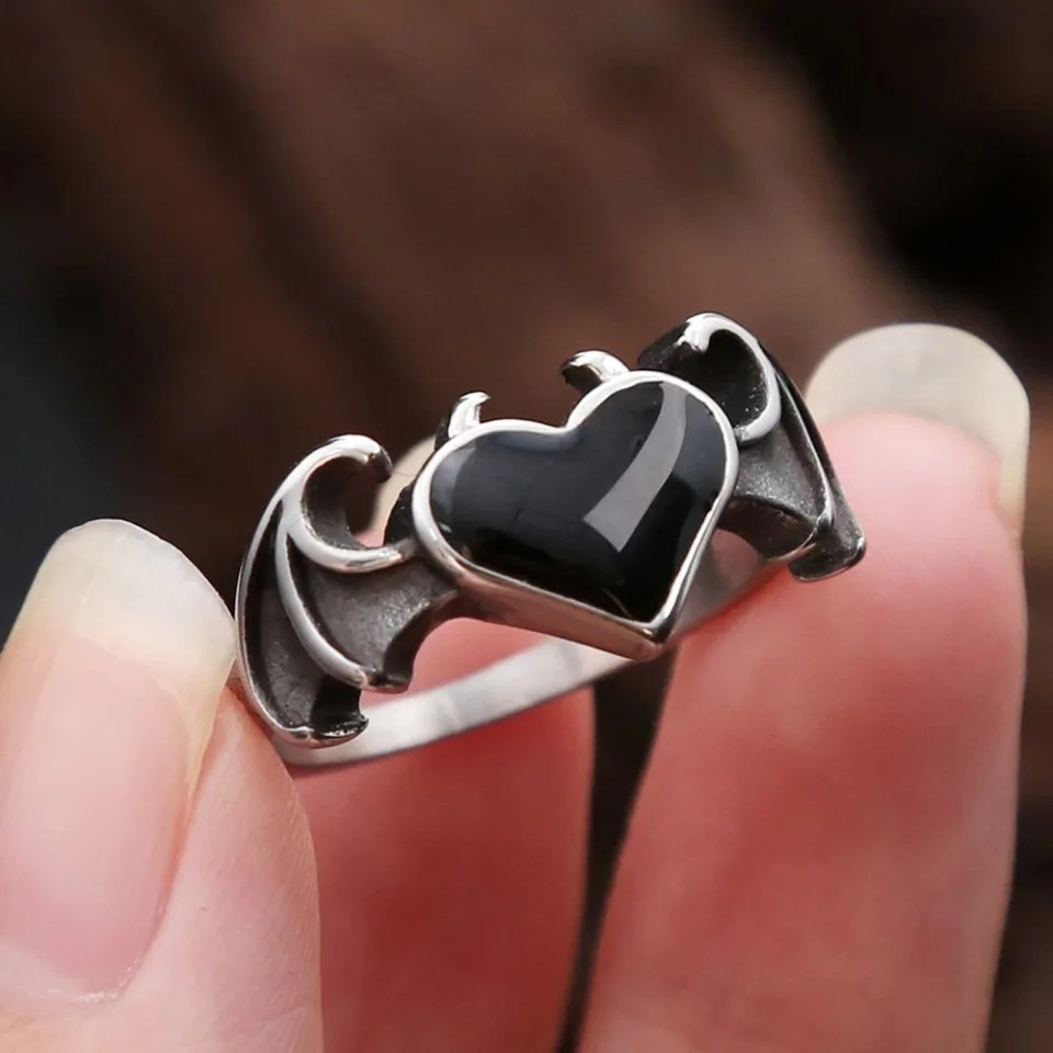 Devil Wing Heart Shape Ring