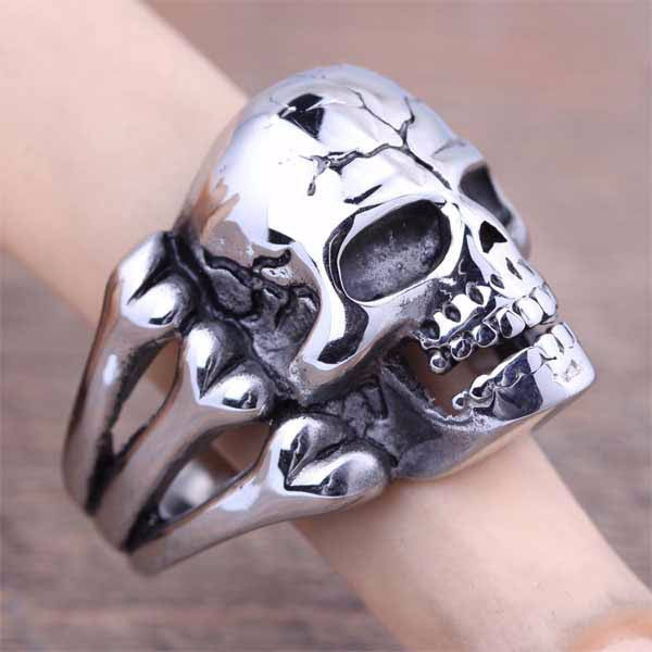 Cracked Skull &amp; Crossbones Ring