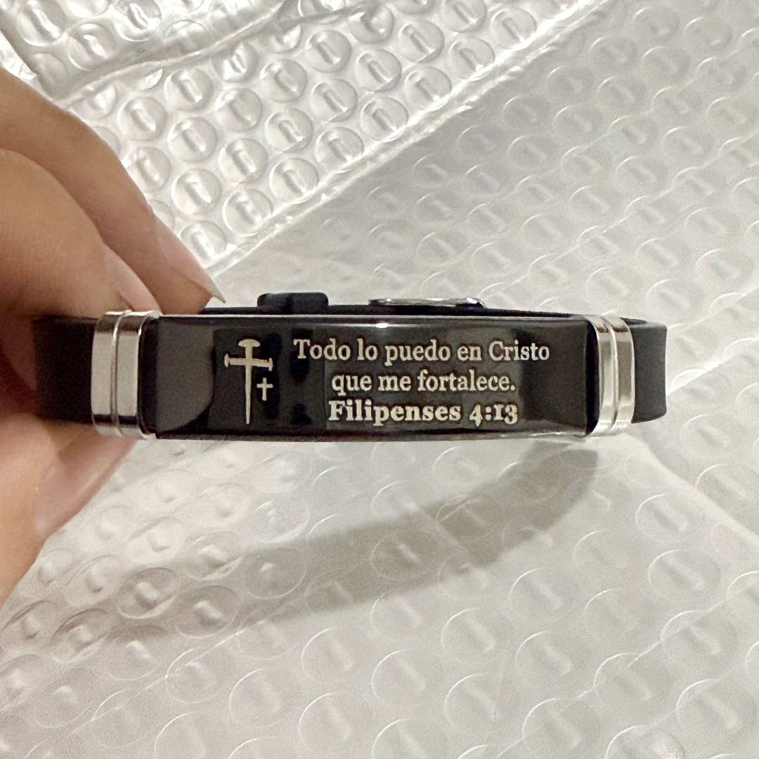 Spanish Bible Verse Engraved Leather Wristband