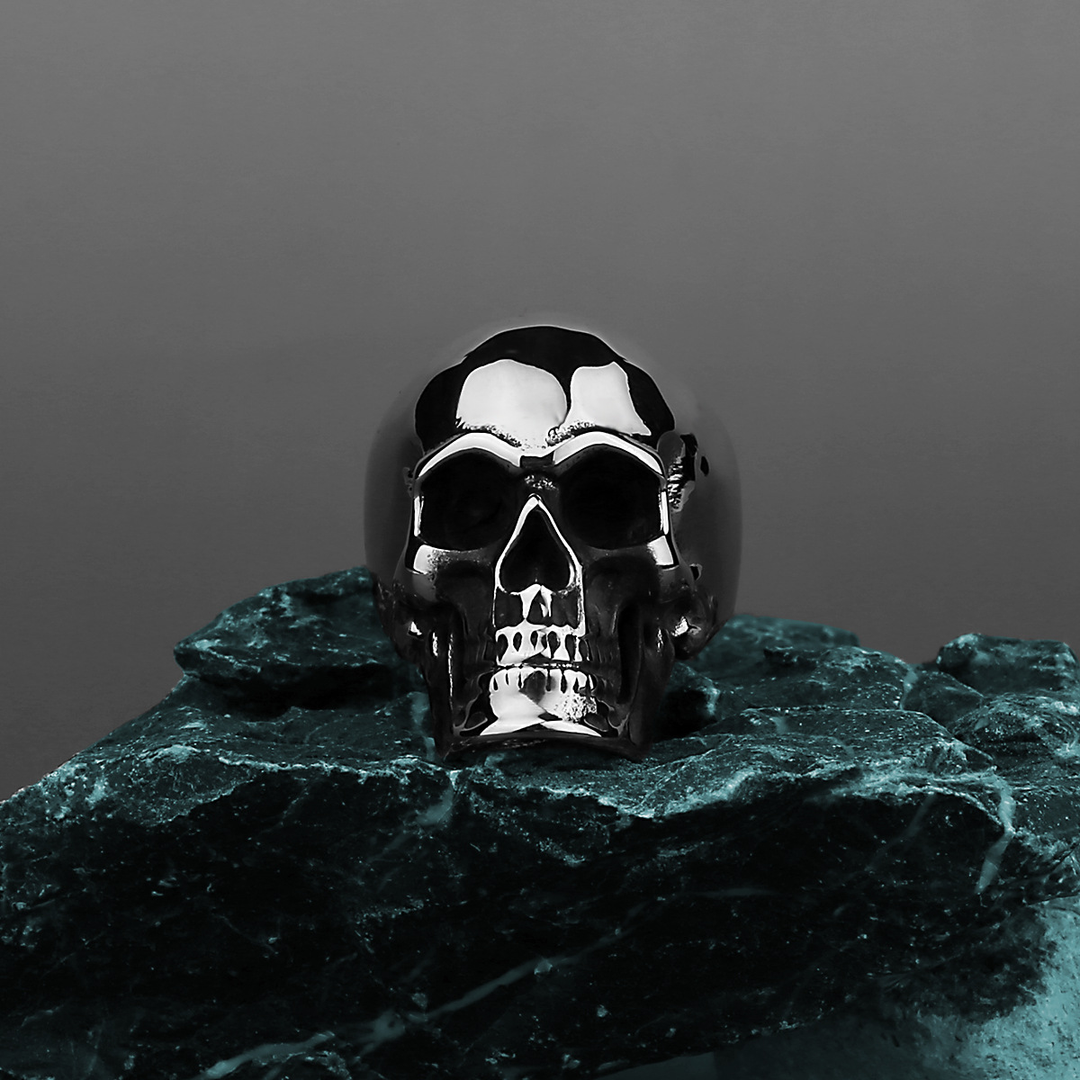 Smooth Gothic Skull Ring