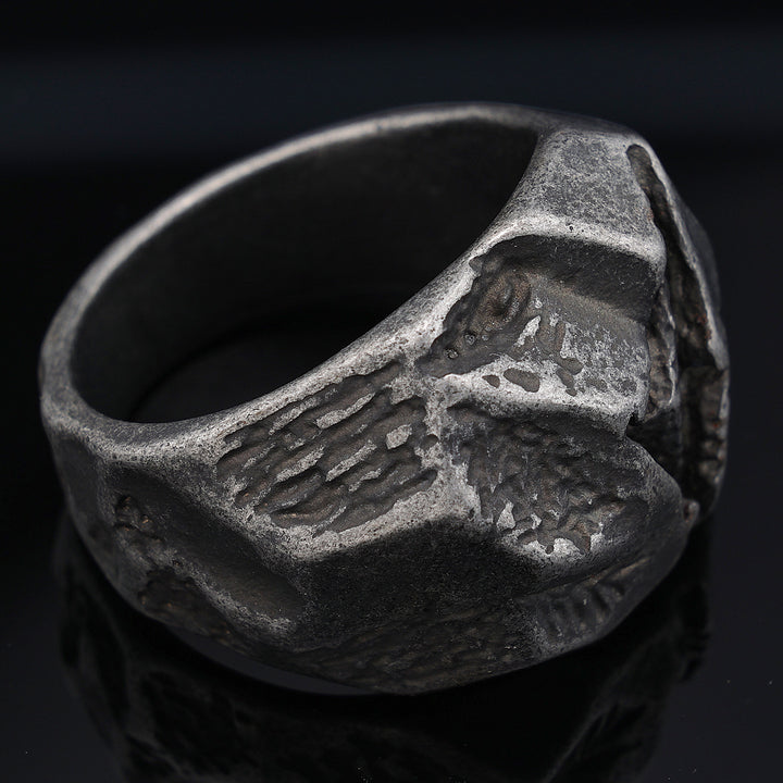 Meteorite style ring