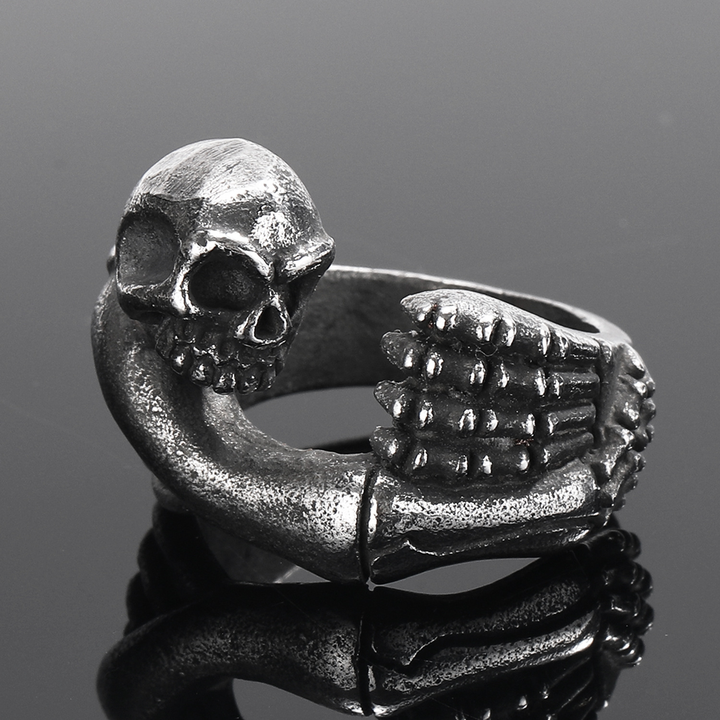 Retro Skeleton Palm Embrace Skull Gothic Motorcycle Ring