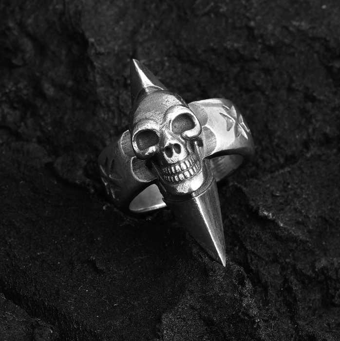 Retro Spiked Skull Motorcycle Style Ring