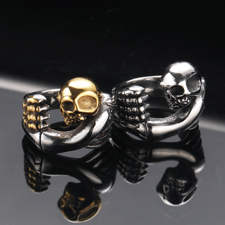 Retro Skeleton Palm Embrace Skull Gothic Motorcycle Ring