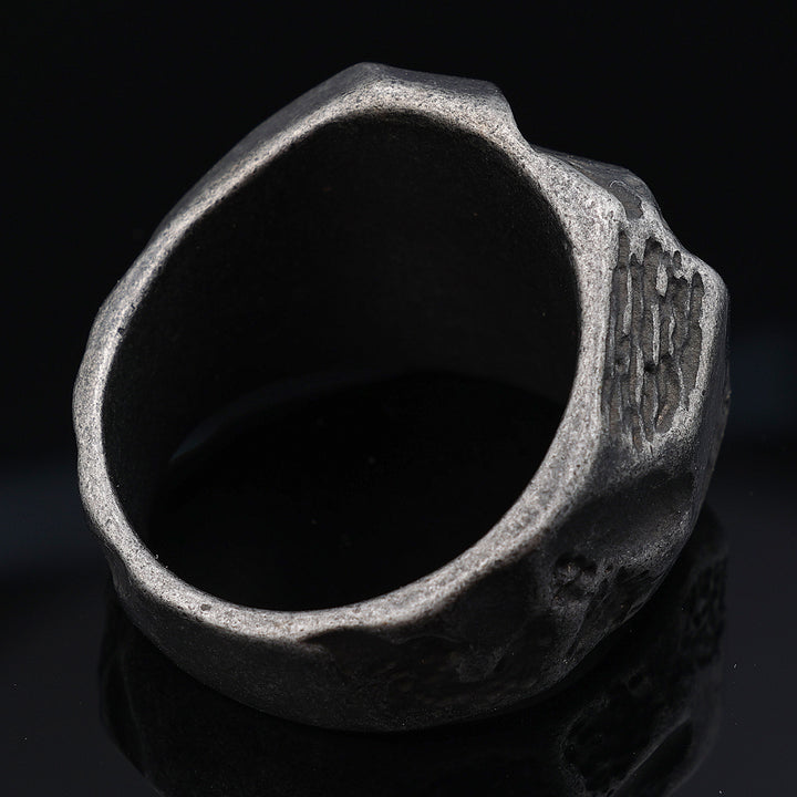 Meteorite style ring