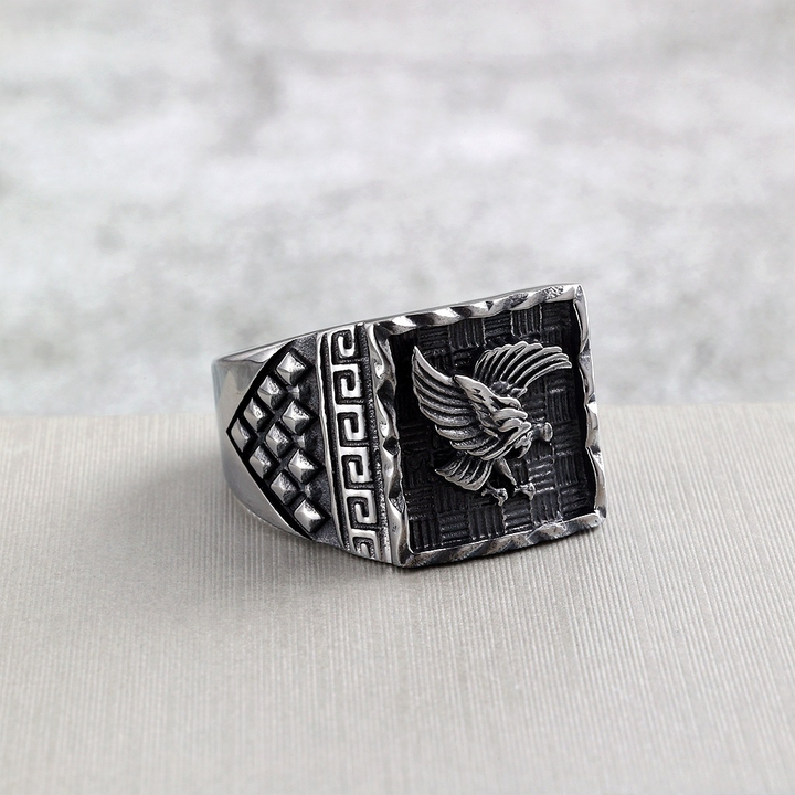 Retro Flying Eagle Biker Statement Signet Ring