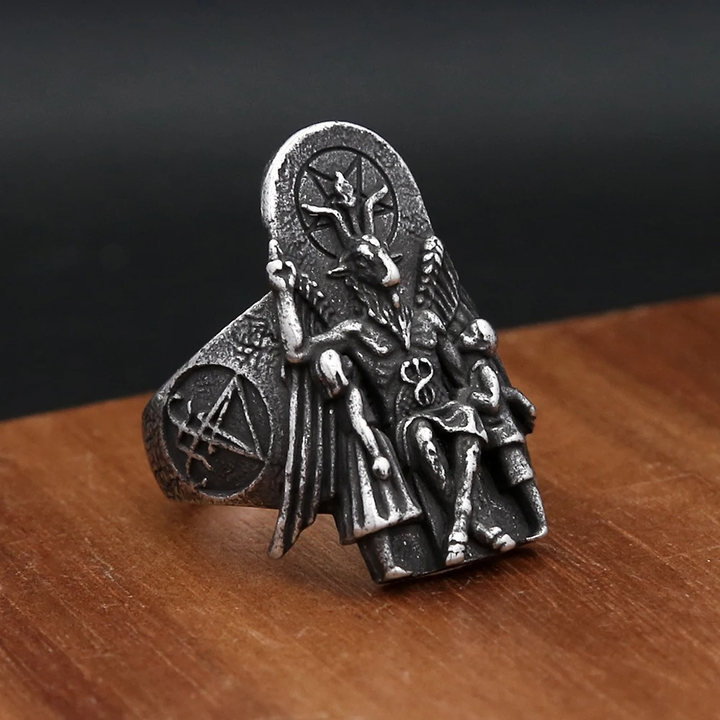 Vintage Gothic Sculpture Embossed Retro Punk Men Statement Ring