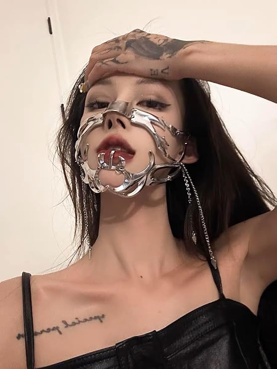 Cyberpunk Irregular Metal Tassel Face Cuff