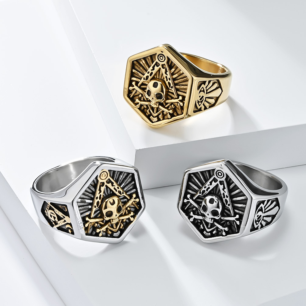 Hexagonal signet ring with skull motif