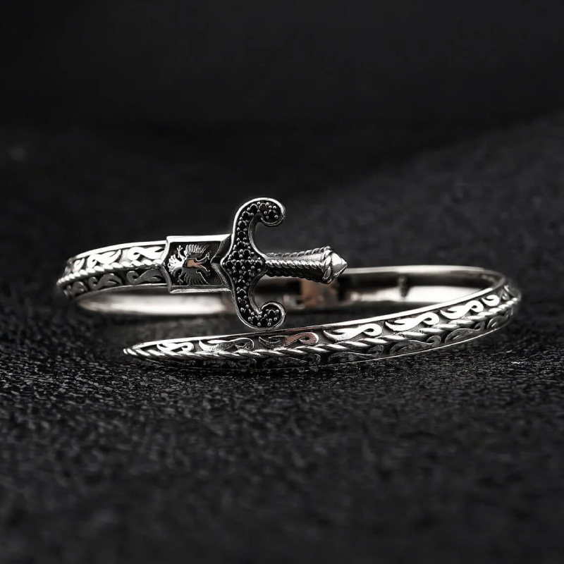Vintage Sword Pattern Engraved Bangle