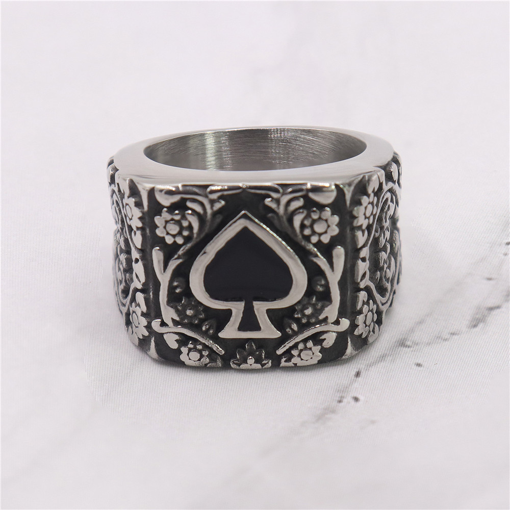 Floral Engraved Spade Symbol Statement Biker Signet Ring