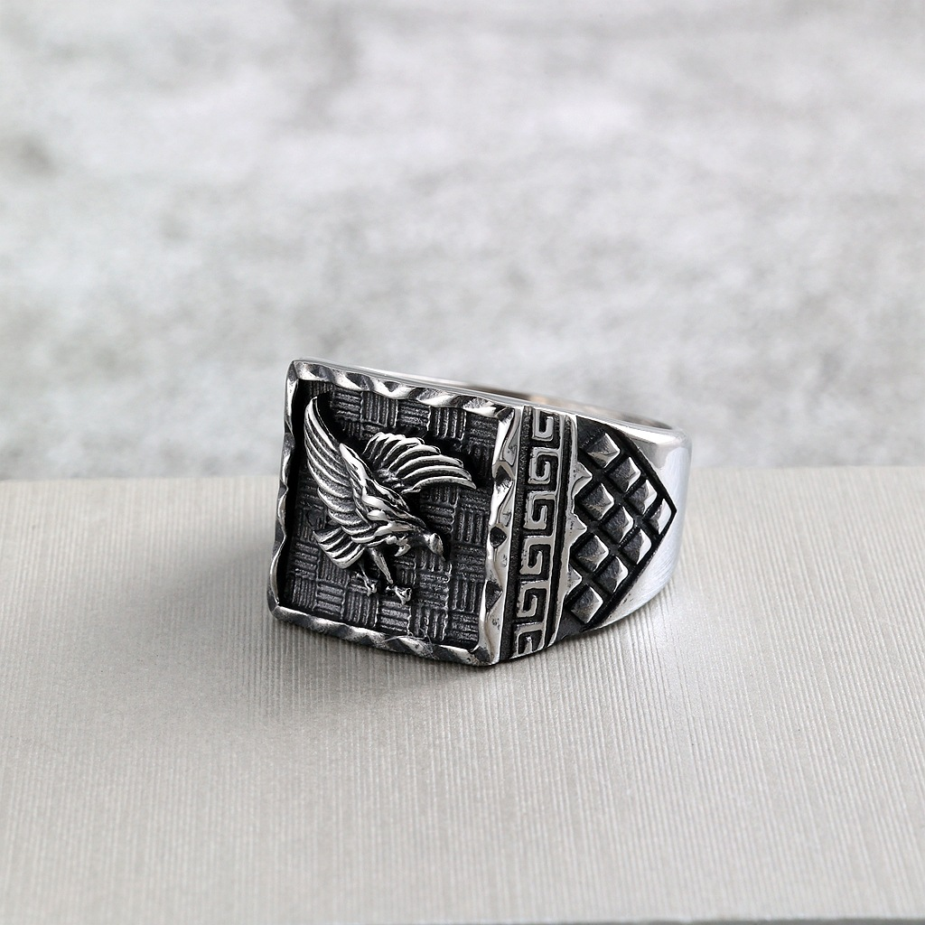 Retro Flying Eagle Biker Statement Signet Ring