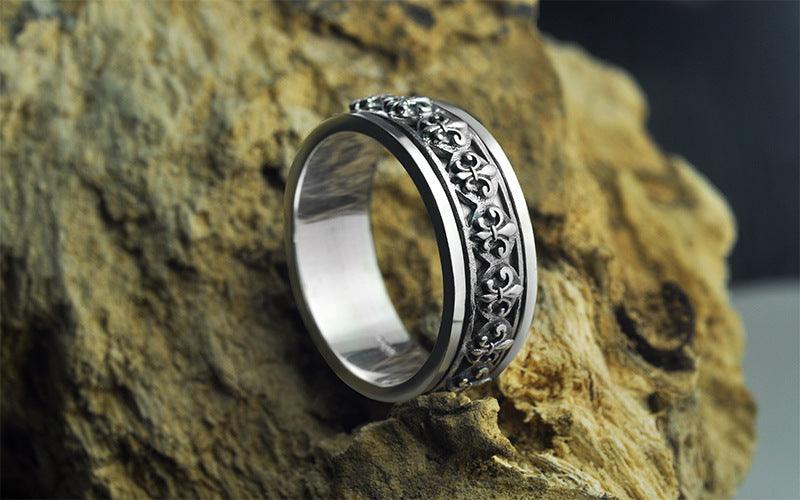 Vintage Pattern Rotating Ring