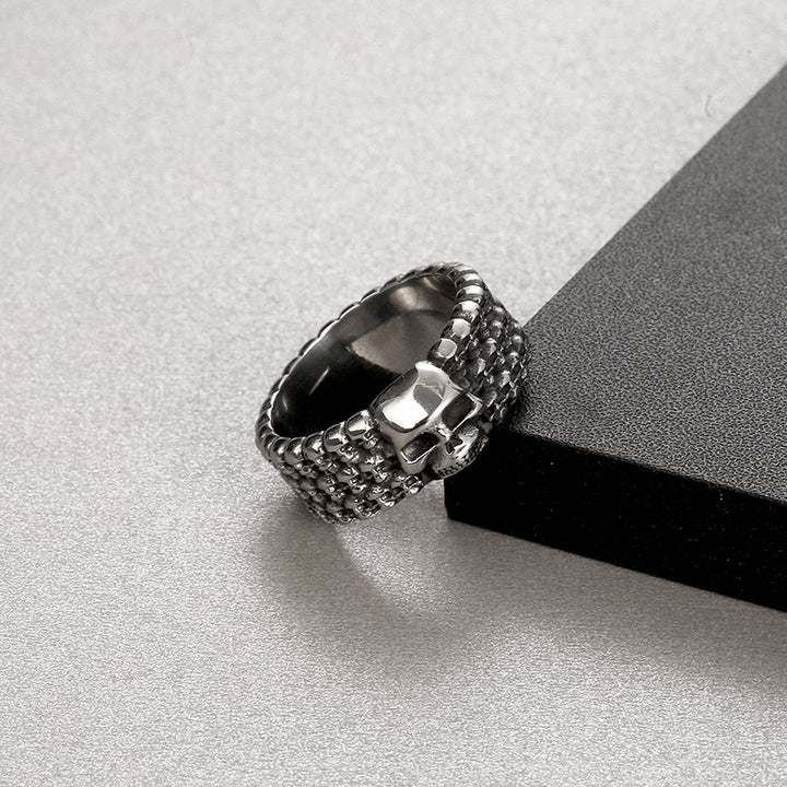 Gothic skull ring