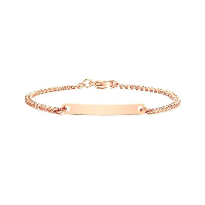 Customized nameplate bracelet