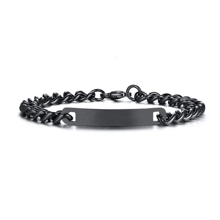 Customized nameplate bracelet