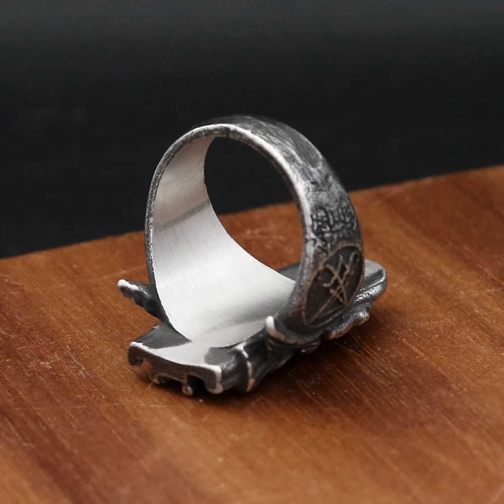Vintage Gothic Sculpture Embossed Retro Punk Men Statement Ring