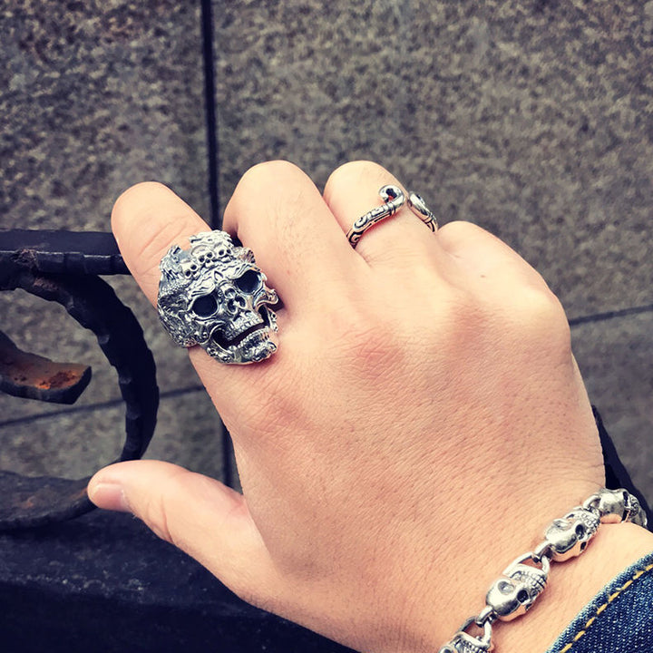 Dragon pattern skull ring