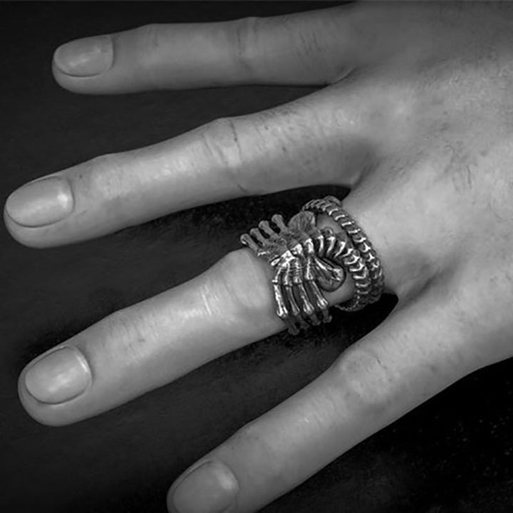 Gothic Skull &amp; Spine Ring