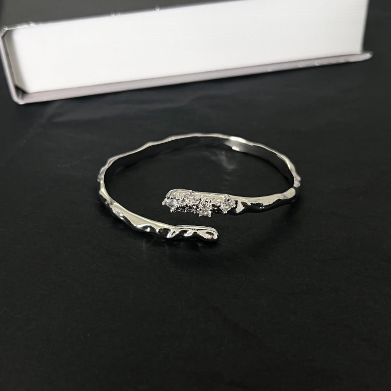 Diamond open bracelet