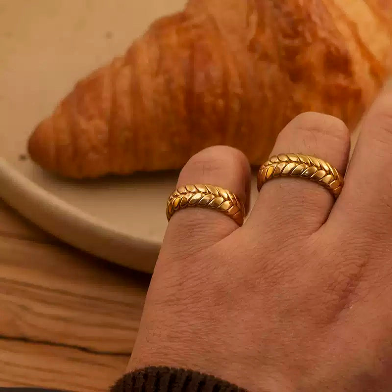 Wheat ears shaped ring
