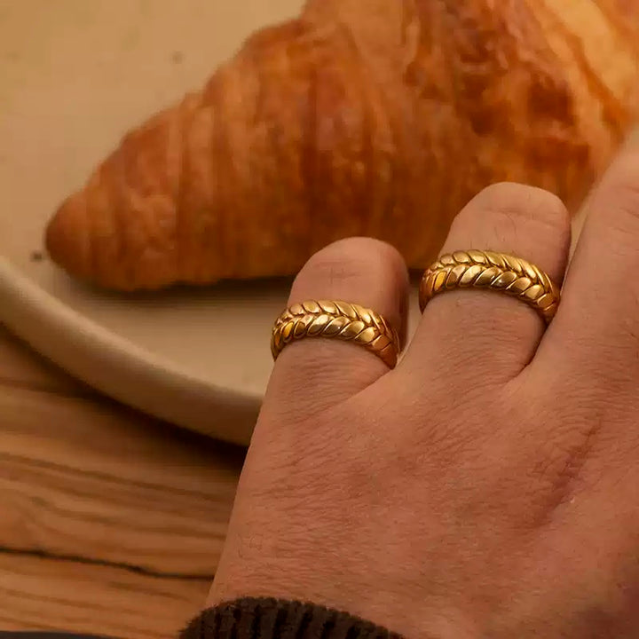 Wheat ears shaped ring
