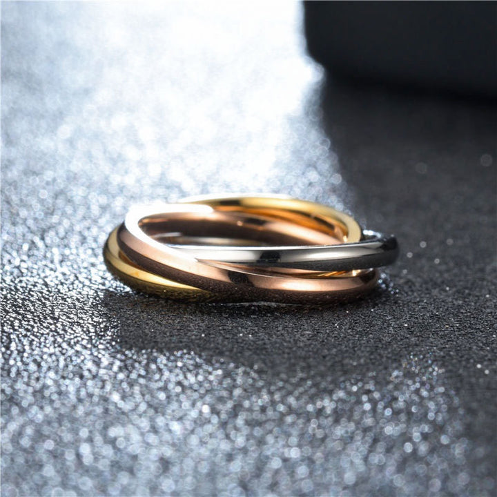 Three-color three-ring ring