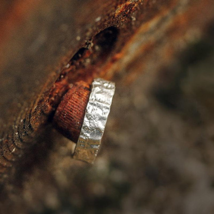 Retro Simple Texture Antithesis Ring