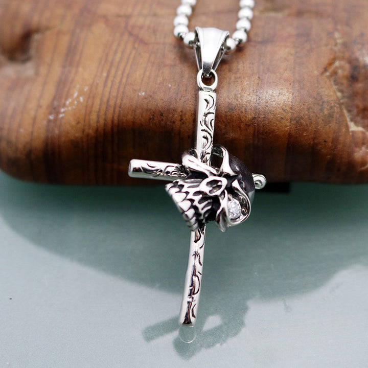 Moving skull cross necklace