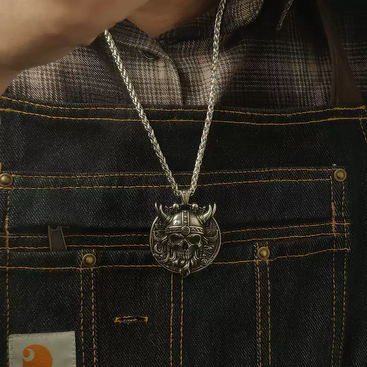 Skull relief pendant necklace