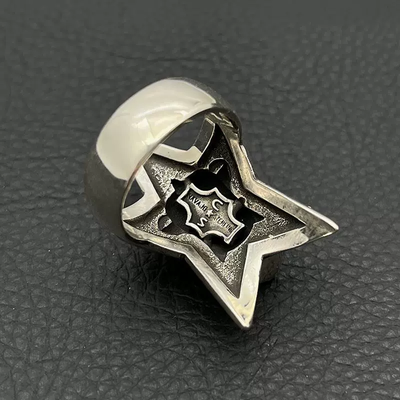 Giant Skull Pentagram Ring
