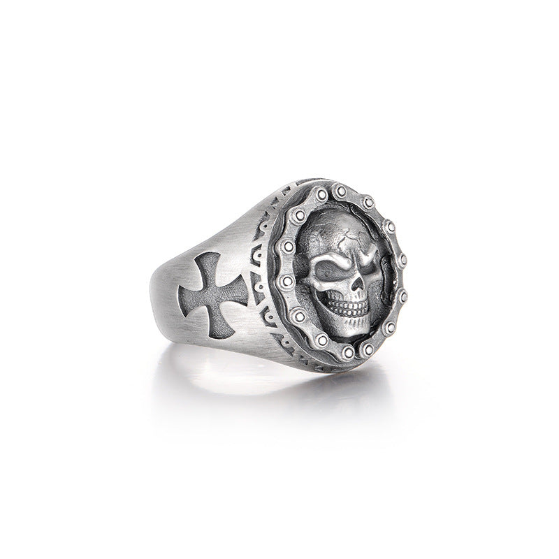 Chain skull ring