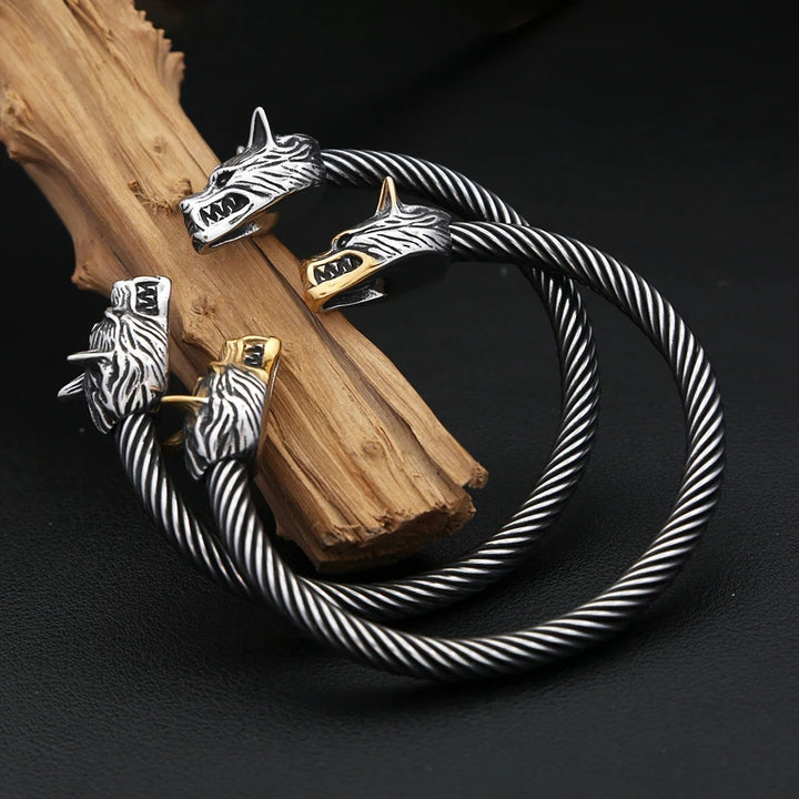 Viking Dual-Wolf Head Bracelet