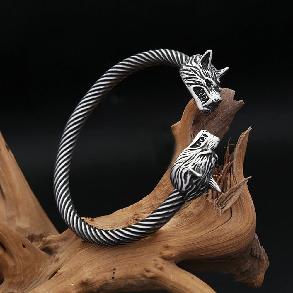 Viking Dual-Wolf Head Bracelet