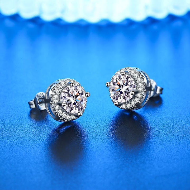 Round Diamond Stud Earrings