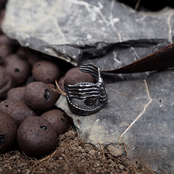 Alien Ring